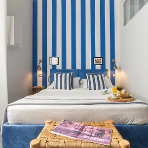 2* Alojamento de Acomodação e Pequeno-almoço Family Affair Luxury Rooms&suites